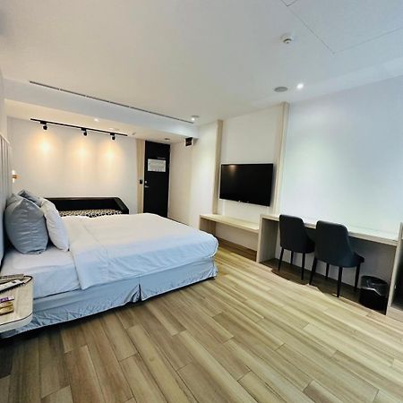 Ty Motel Таоюань Экстерьер фото